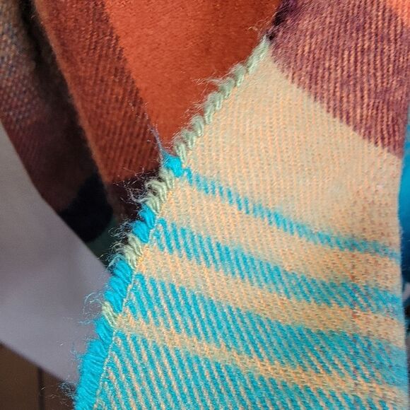 V. Fraas Plaid Cashmink Fringe Scarf Made in Germany - Picture 3 of 5